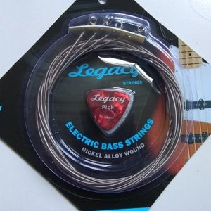 LEGACY BASS STRING SET +PICK A-606A
