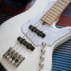 CORT Elrick NJS-4 Electric Bass - White