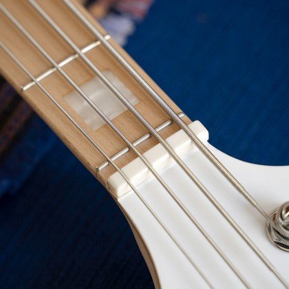 CORT Elrick NJS-4 Electric Bass - White