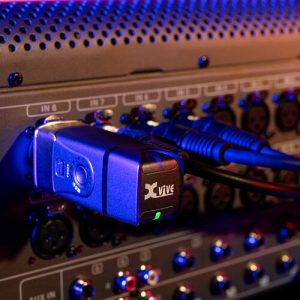 XVIVE U3 Dynamic Mic Wireless System - Black - Image 3