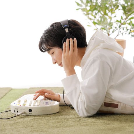 SUZUKI Omnichord Electronic Instrument OM-108